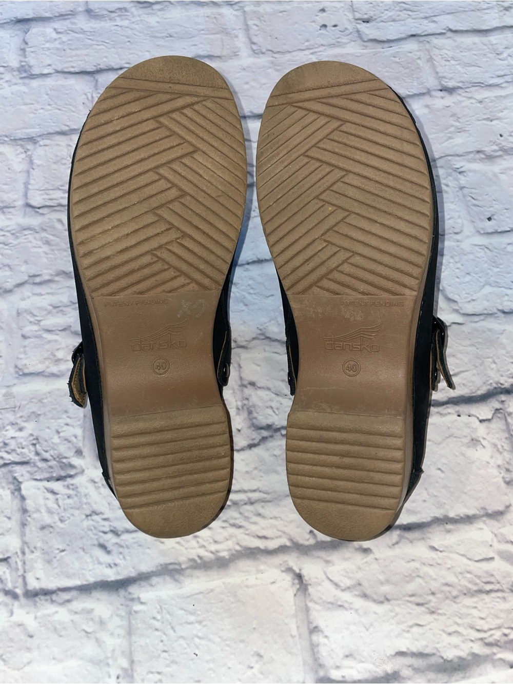 Dansko Berry Clog Black Burnished Nubuck. Size 40 - Picture 6 of 8